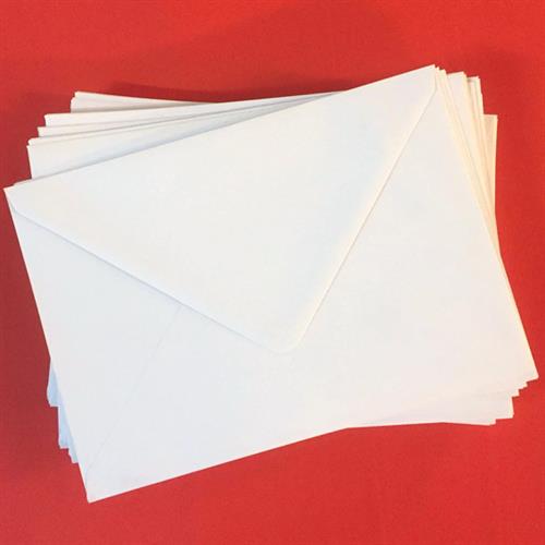  Hvid kuvert 7,7x11,5cm